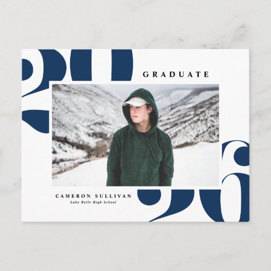 Navy Blue 2025 Bold Typography Foto Afstuderen Uitnodiging Briefkaart (Voorkant)