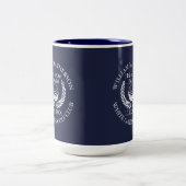 Navy Blue aangepaste gat in een golfbal krans Tweekleurige Koffiemok (Center)
