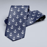 Navy Blue Anchors Pattern Stropdas<br><div class="desc">Stijlvol nautisch ontwerp voor casual dagen op de kantoor of een weekend op het strand.</div>