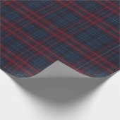 Navy Blue and Burgundy Plaid Wrapping Paper Cadeaupapier (Hoek)