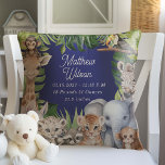 Navy Blue Baby Geboorte Stats Oerwoud schattige Di Kussen<br><div class="desc">Welkom je baby boy in een avontuurlijke wereld met het Safari Oerwoud Animals Baby Boy Nursery Pillow, een charmante aanvulling op zijn eerste heiligdom. Dit kussen beschikt over een heerlijke reeks waterverf tropische en oerwoud dieren, die een speelse maar serene sfeer brengen in het kinderkamer decor. Personaliseer het met de...</div>