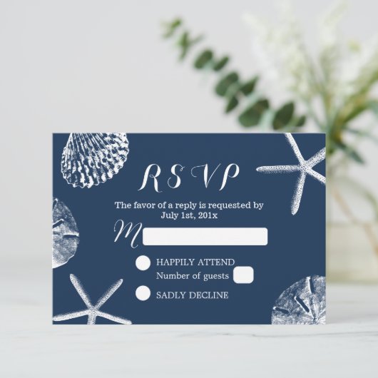 Navy Blue Beach Theme Seashells Weddenschap RSVP (Staand voorkant)