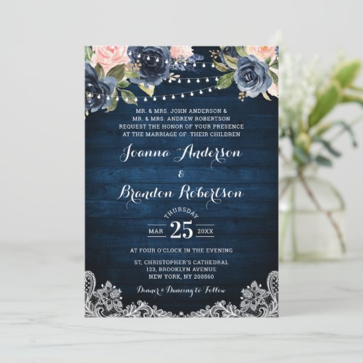 Navy Blue Blush Floral Rustic String Light Wedding Kaart (Staand voorkant)