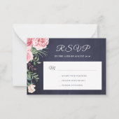 Navy blue blush roze floral budget bruiloft RSVP Notitiekaartje (Voorkant)