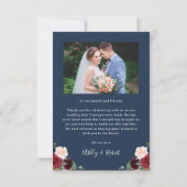 Navy Blue Burgundy Floral Arch Wedding Foto Bedankkaart (Achterkant)