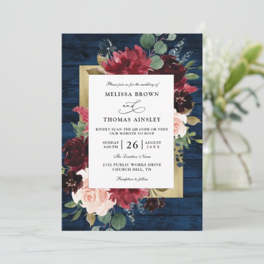Navy Blue Burgundy Rustic Budget QR Code Wedding Kaart (Staand voorkant)