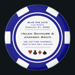 Navy Blue Casino Poker Chip Wedding Save the Date Magneet<br><div class="desc">Duw uw uw gasten door hen deze marinesblauwe,  rode,  zwarte,  en witte pokerchip te verzenden sparen de datummagneten om op hun koelkast te plaatsen. Ze wachten vol ongeduld op de officiële uitnodiging voor deze leuke bruiloft.</div>