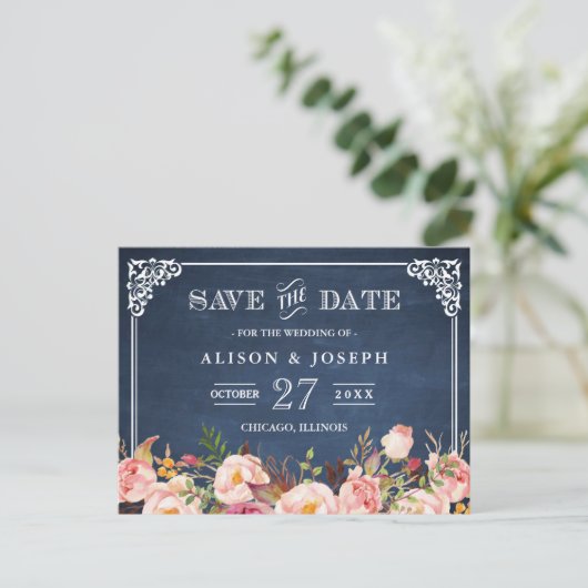 Navy Blue Chalkboard Floral Wedding Save the Date Aankondigingskaart (Staand voorkant)