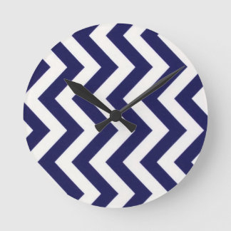 Navy Blue Chevron Ronde Klok
