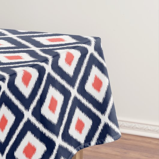 Navy Blue, Coral, White Ikat Diamond Pattern Tafelkleed (Voorbeeld)