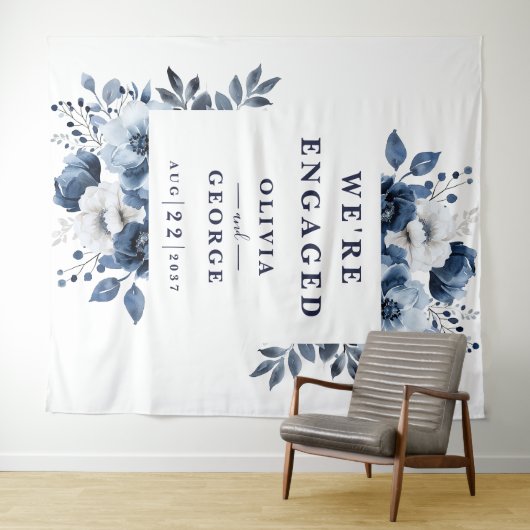 Navy Blue Country Bloemen Engagement Party Achterg Wandkleed (In Situ (horizontaal))