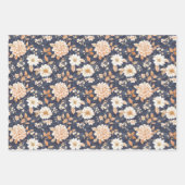 Navy Blue Cream Peach Bloemenpompoenen Verjaardag Inpakpapier Vel (Voorkant)