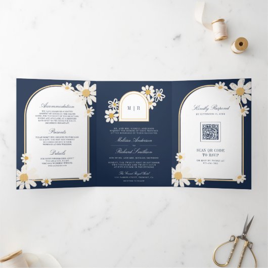 Navy Blue Cream Yellow Daisy Alles in één bruiloft Drieluik Uitnodiging (Binnen)