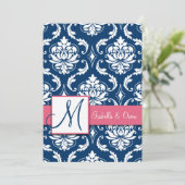 Navy Blue Damask Monogram Invitation Roze Kaart (Staand voorkant)