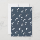 Navy Blue Dusty Roos  bloemmonogram crest RSVP Kaartje (Achterkant)