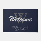 Navy Blue Elegant Monogram Name Weddenschap Welkom Deurmat (Voorkant)