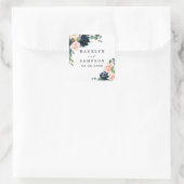 Navy Blue en Blush Pink Floral Country Weddenschap Vierkante Sticker (Tas)