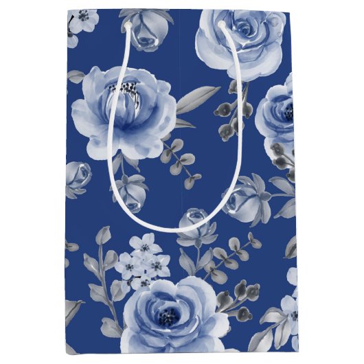 Navy Blue en Elegant Moderne Waterverf Floral Medium Cadeauzakje (Voorkant)