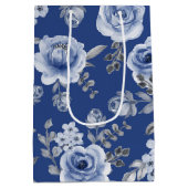 Navy Blue en Elegant Moderne Waterverf Floral Medium Cadeauzakje (Achterkant)