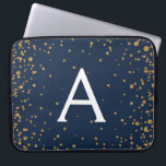 Navy Blue en Gold Confetti Monogram Laptop Sleeve<br><div class="desc">Het marineblauw en gouden Confetti Elegant Monogram Hoesje. Dit hoesje kan worden aangepast om uw initiaal en voornaam op te nemen.</div>