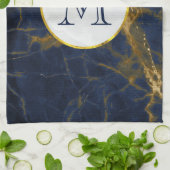 Navy Blue en Gold Marble Modern Stylish Monogram Theedoek (Gevouwen)