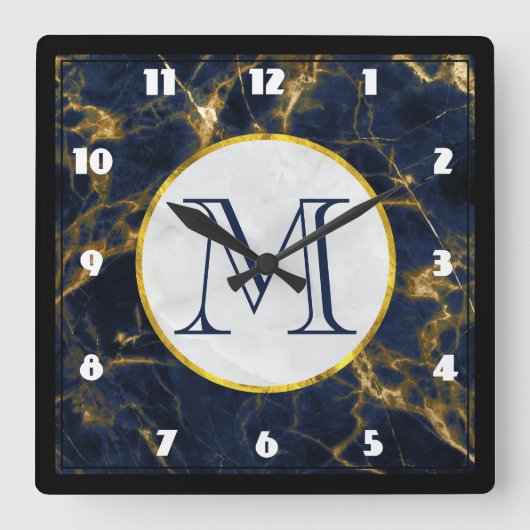 Navy Blue en Gold Marble Modern Stylish Monogram Vierkante Klok (Voorkant)
