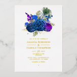 Navy Blue en Gold  Peacock Wedding Folie in Uitnodiging<br><div class="desc">Elegant  marine en royal blue rozen bruiloft uitnodiging met accenten van paars in een barokke pauw-thema dat aanpasbaar is aan uw evenement.</div>