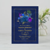 Navy Blue en Gold Peacock Wedding Folie Uitnodiging (Staand Voorkant)
