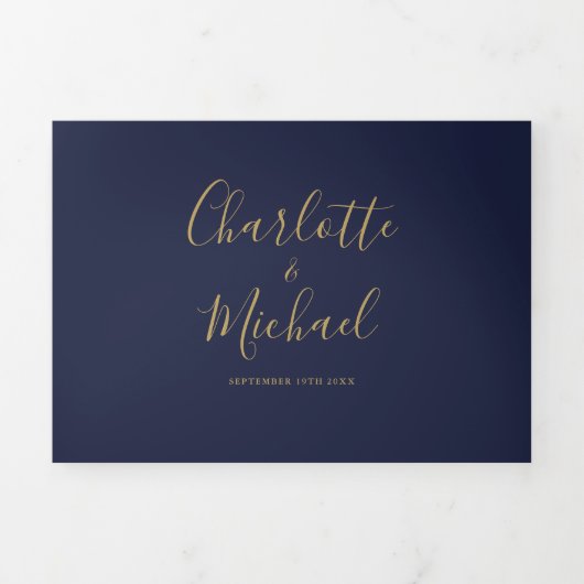 Navy Blue en Gold Script Monogram Weddenschap Drieluik Uitnodiging (Cover)