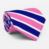 Navy Blue en Hot Pink Oblique Stripes Patroon Stropdas (Opgerold)
