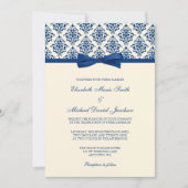 Navy Blue en Ivory Damask Bow Wedding Kaart (Voorkant)