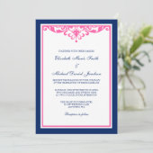Navy Blue en Pink Flourish Wedding Invitations Kaart (Staand voorkant)