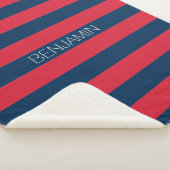 Navy Blue en Red Rugby Stripes met aangepaste naam Sherpa Deken (3/4)