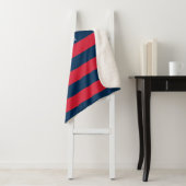 Navy Blue en Red Rugby Stripes met aangepaste naam Sherpa Deken (In situ)