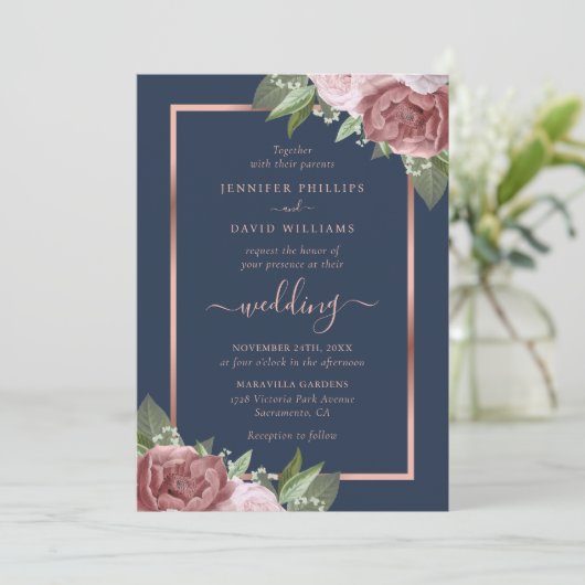 Navy Blue en Roos Gold Floral Wedding Invitations Kaart (Staand voorkant)