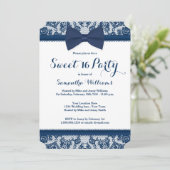 Navy Blue en White Lace Bow Sweet 16 Party Kaart (Staand voorkant)