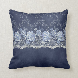 Navy Blue en White Lace Kussen
