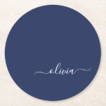 Navy Blue en White Modern Monogram Ronde Kartonnen Onderzetter<br><div class="desc">Introductie van ons Navy Blue and White Modern Monogram Collectie: Verhoog uw interieur met ons verfijnde collectie met een hedendaags marineblauw en wit kleurenschema. Elk stuk is zorgvuldig vervaardigd om elegantie en stijl uit te stralen, perfect voor het toevoegen van een vleugje moderne flair aan elke kamer. Of u nu...</div>