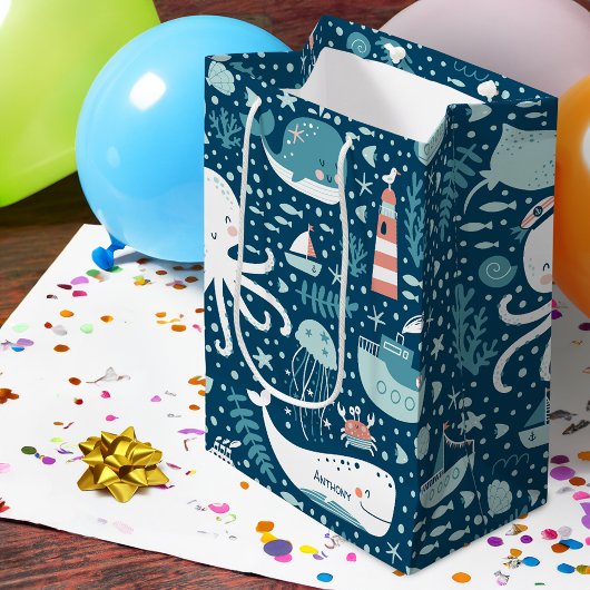 Navy Blue en White Nautical Ocean Pattern Boy Medium Cadeauzakje