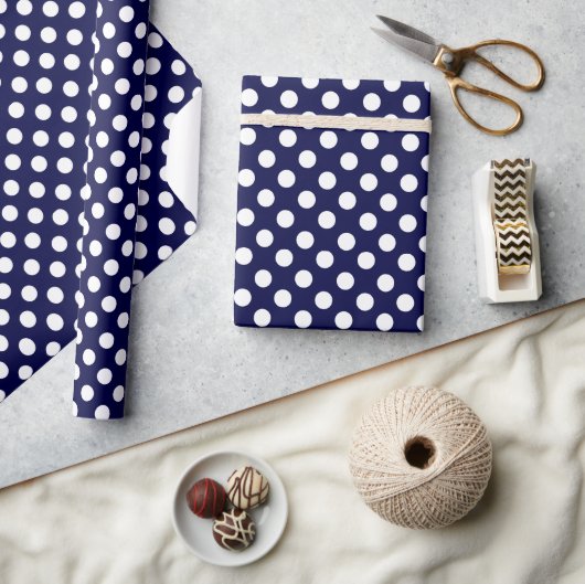Navy Blue en White Polka Dot Wrapping Paper Cadeaupapier (Crafts)