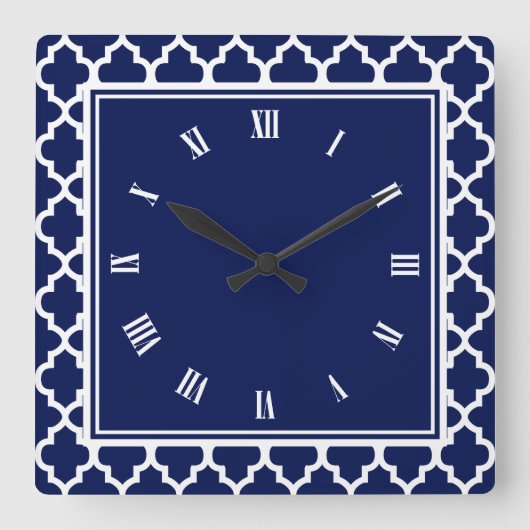 Navy Blue en White Quatrefoil Pattern Vierkante Klok (Voorkant)