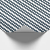 Navy Blue en White Stripes Verjaardag Cadeaupapier (Hoek)