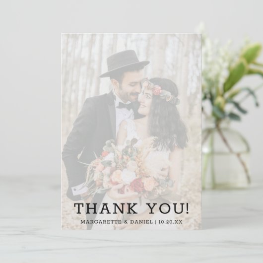 Navy Blue Faux Vellum Text Foto Weddenschap Bedankkaart (Staand voorkant)