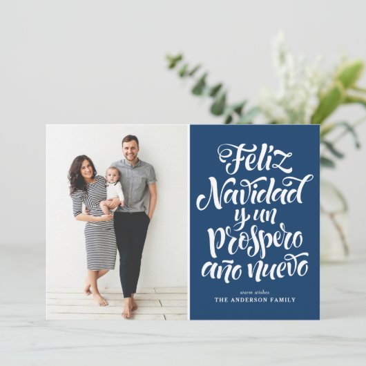 Navy Blue Feliz Navidad Script Kerstfoto Feestdagenkaart (Staand voorkant)