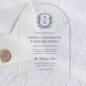 Navy Blue Floral Crest Monogram Huwelijk Elegant Acryl Uitnodigingen