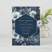 Navy Blue Floral Enchantment Wedding Kaart (Staand voorkant)