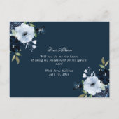 Navy Blue Floral, jij wordt mijn bruidsmeisje kaar Uitnodiging Briefkaart (Achterkant)