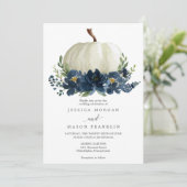 Navy Blue Floral Pumpkin Weddenschap Kaart (Staand voorkant)
