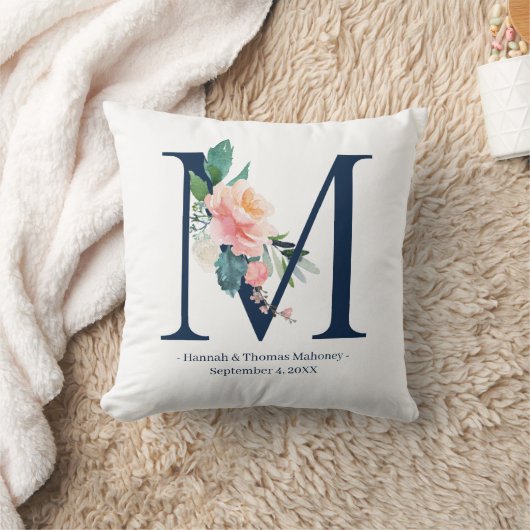 Navy Blue Floral Wedding Monogram Pillow | M Kussen (Deken)