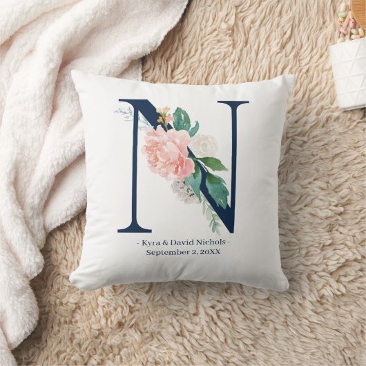 Navy Blue Floral Wedding Monogram Pillow | N Kussen (Deken)